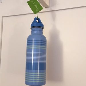 Vera Bradley NWT 25 oz. Blue Stripe Water Bottle
